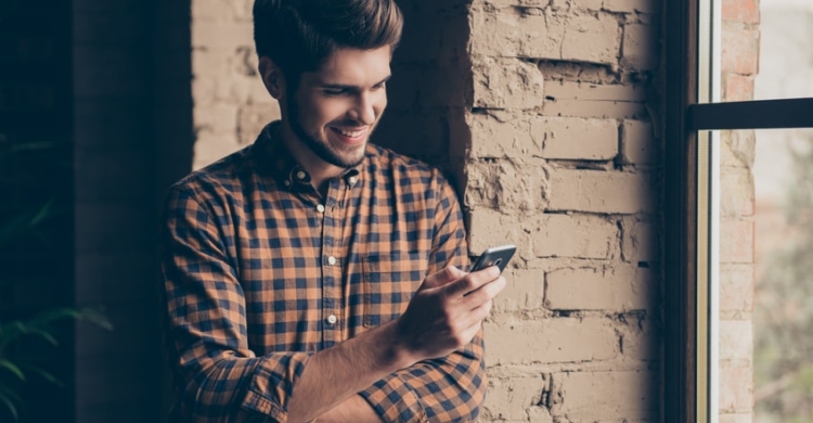 Erste Nachricht beim Online-Dating