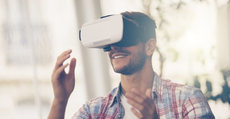 Virtual Reality Dating